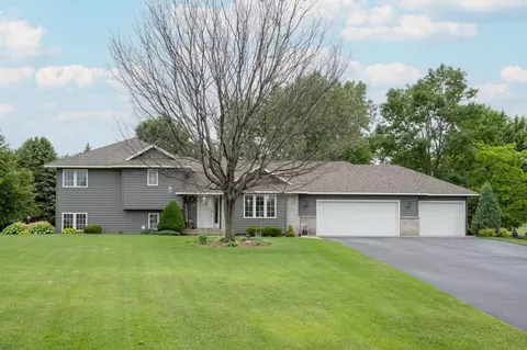 2215 Stephens Way, Saint Cloud, MN 56301