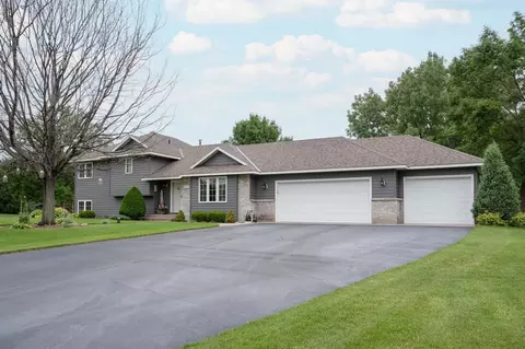 2215 Stephens Way, Saint Cloud, MN 56301 photo 2