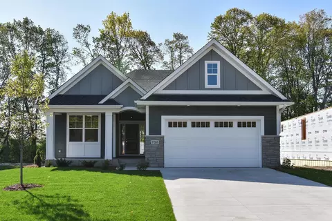 17425 47th Ave N, Plymouth, MN 55446
