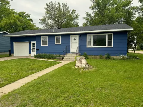457 3rd Ave NW, Perham, MN 56573