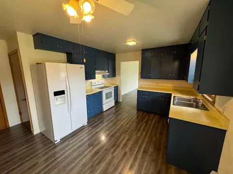457 3rd Ave NW, Perham, MN 56573 photo 5
