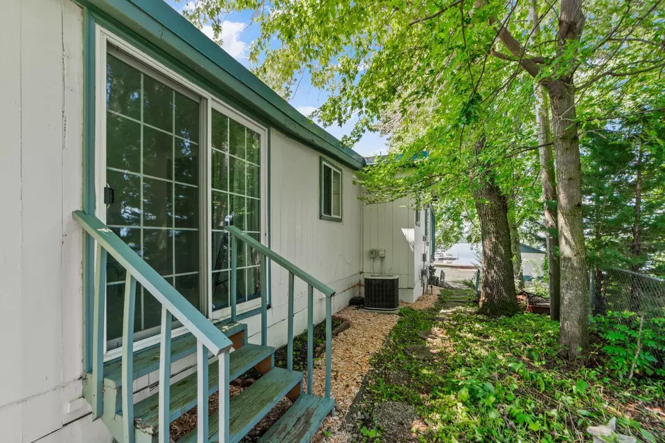  12802 Mentzer Trl, Lindstrom, MN 55045 photo 31