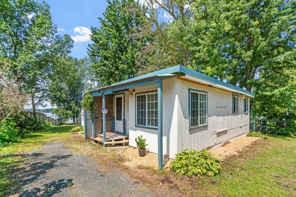  12802 Mentzer Trl, Lindstrom, MN 55045 photo 6