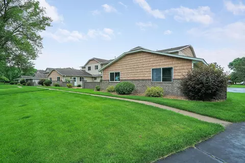 8432 S Pond Trl, Champlin, MN 55316 photo 23