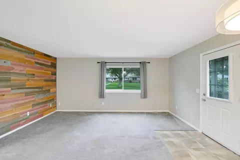 8432 S Pond Trl, Champlin, MN 55316 photo 6