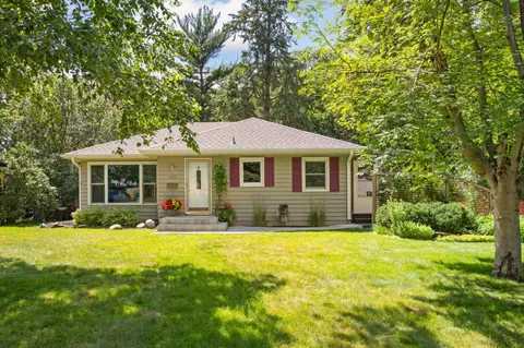 1535 Valders Ave N, Golden Valley, MN 55427