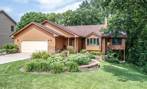 883 Basswood Ln, Eagan, MN 55123
