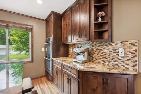 1745 Sartell Ave, Eagan, MN 55122 photo 10