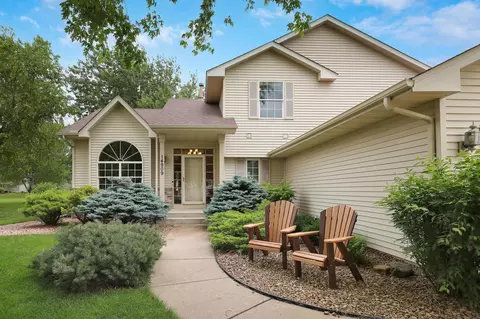 14909 Credit View Dr, Savage, MN 55378