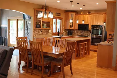 Kitchen - 21831 Hogan Ave, Hampton, MN 55031 photo 2 of 2