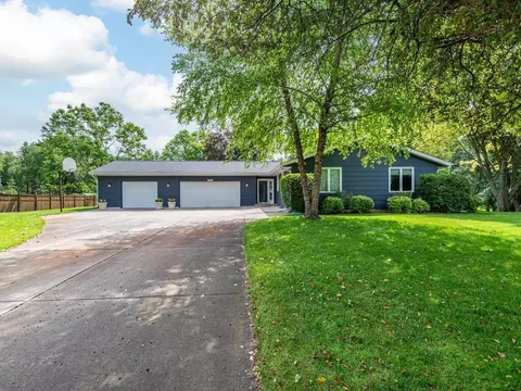 6502 Trail Ln, Corcoran, MN 55340 photo 3