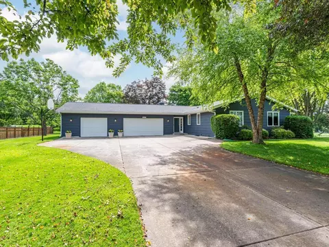 6502 Trail Ln, Corcoran, MN 55340 photo 28