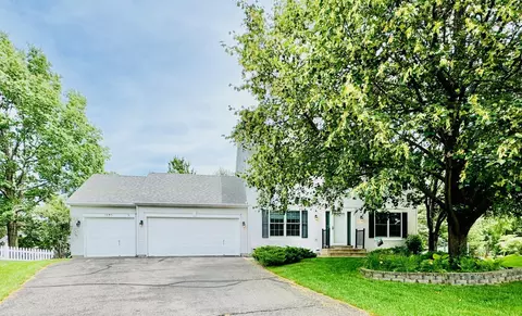 1925 Spinaker Cir, Woodbury, MN 55125