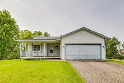 1844 Houle Cir, Centerville, MN 55038