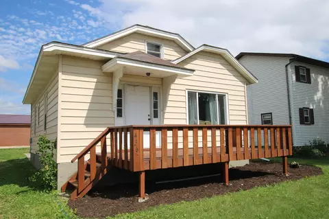 436 Aurora Ave, Lowry, MN 56349