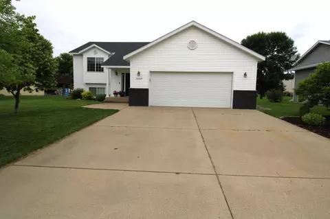 24429 17th Ave, Saint Augusta, MN 56301