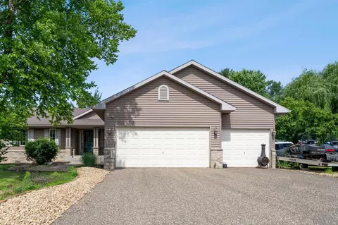 805 Jack Pine Ct, Somerset, WI 54025
