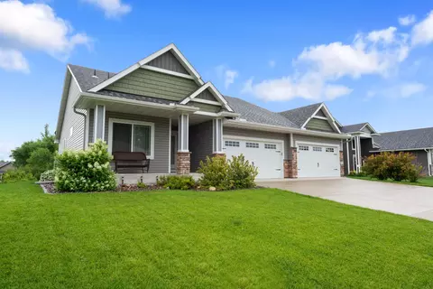 2157 Maple St SW, Howard Lake, MN 55349