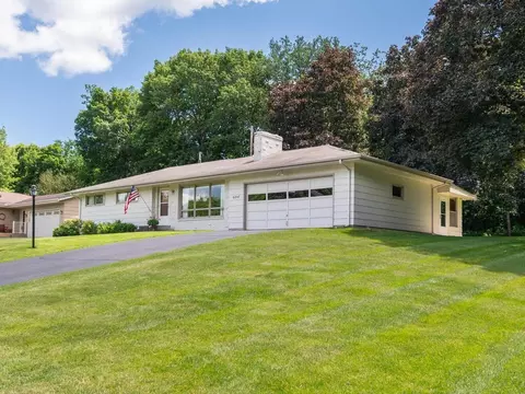 6047 Evergreen Rd, Mound, MN 55364 photo 2
