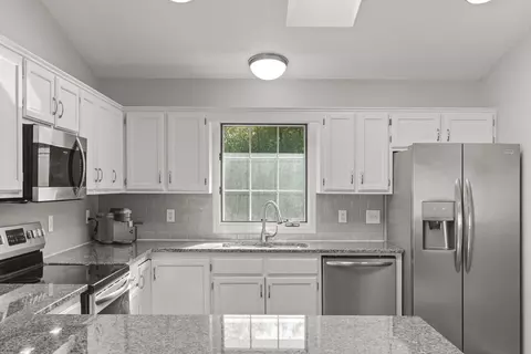 804 Wescott Sq, Eagan, MN 55123 photo 13