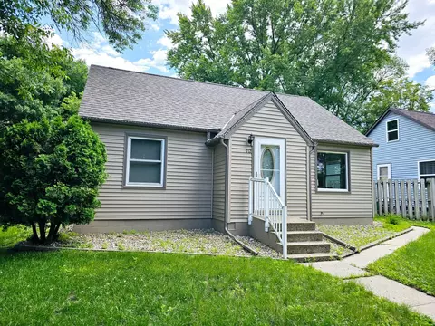 712 Mckinley Ave, Montevideo, MN 56265