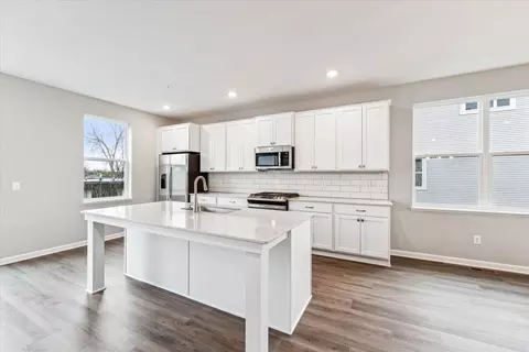 7671 Cruise Way, Inver Grove Heights, MN 55076
