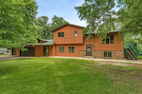 22096 Fairmount Rd, Saint Cloud, MN 56301