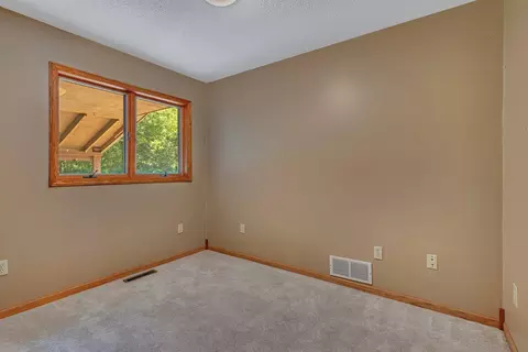 22096 Fairmount Rd, Saint Cloud, MN 56301 photo 20