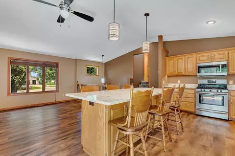 22096 Fairmount Rd, Saint Cloud, MN 56301 photo 5