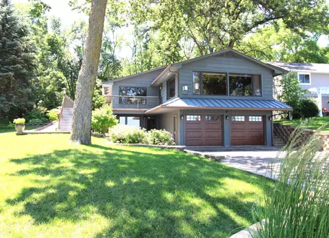 13410 Skyline Dr, Spicer, MN 56288