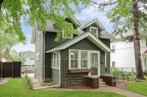 1492 Sheldon St, Saint Paul, MN 55108