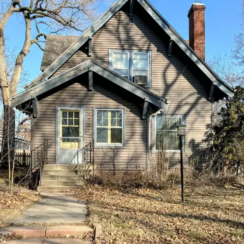 3933 10th Ave S, Minneapolis, MN 55407