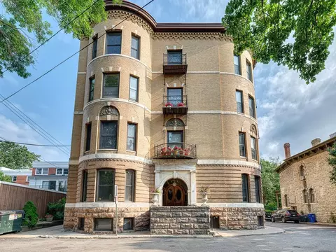 11 Summit Ct #10, Saint Paul, MN 55102