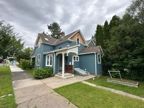 302 E Harvey St, Ely, MN 55731