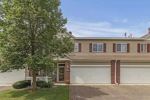 15702 Emerald Dr N #6, Hugo, MN 55038