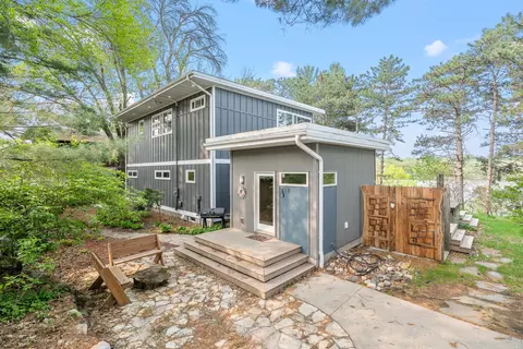 414 Mccarrons Blvd S, Roseville, MN 55113