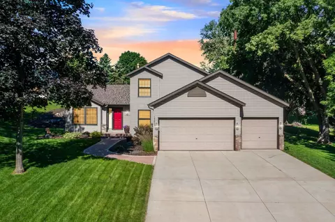 13804 High Dr, Burnsville, MN 55337