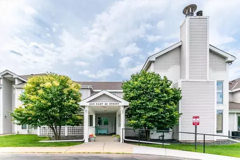 2210 E 40th St #106, Minneapolis, MN 55407