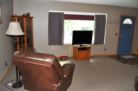 101 S 13th St, Montevideo, MN 56265 photo 8
