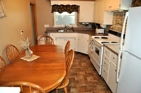 101 S 13th St, Montevideo, MN 56265 photo 9