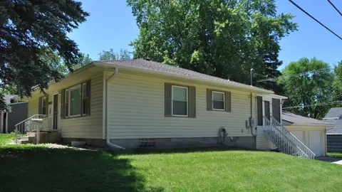 101 S 13th St, Montevideo, MN 56265 photo 3