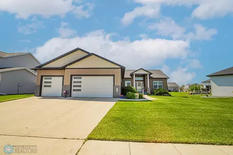 4712 5th St W, West Fargo, ND 58078