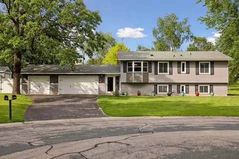1875 Gold Trl, Eagan, MN 55122
