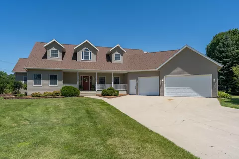 535 2nd Ave SW, Winnebago, MN 56098
