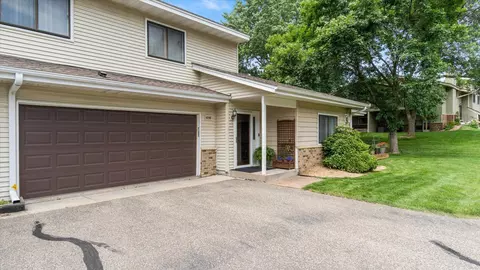 6866 Romeo Rd, Woodbury, MN 55125