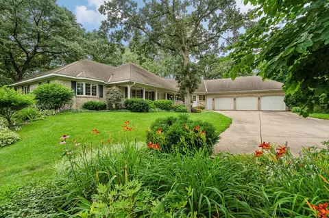 1177 15th St W, Hastings, MN 55033