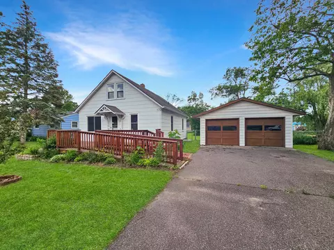 410 8th St SE, Little Falls, MN 56345