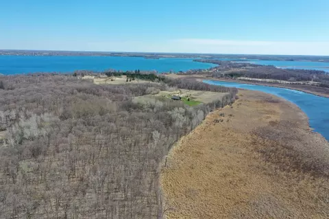 31748 380th St, Dent, MN 56528