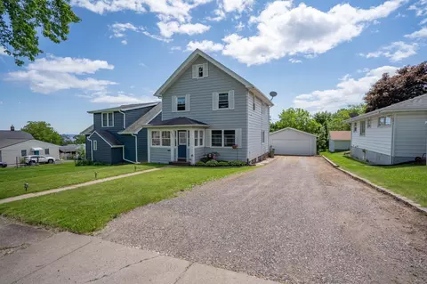 2720 W 7th St, Duluth, MN 55806 photo 1