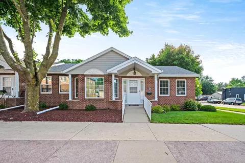 229 N Main St, Blue Earth, MN 56013
